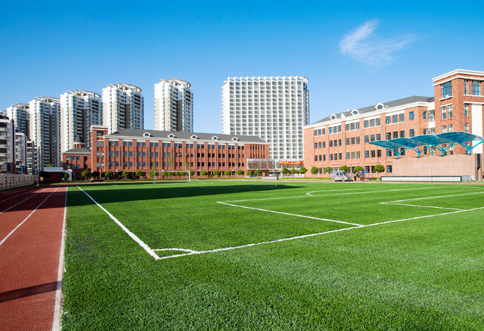 校園建設(shè)是莘莘學(xué)子的希望和夢(mèng)想